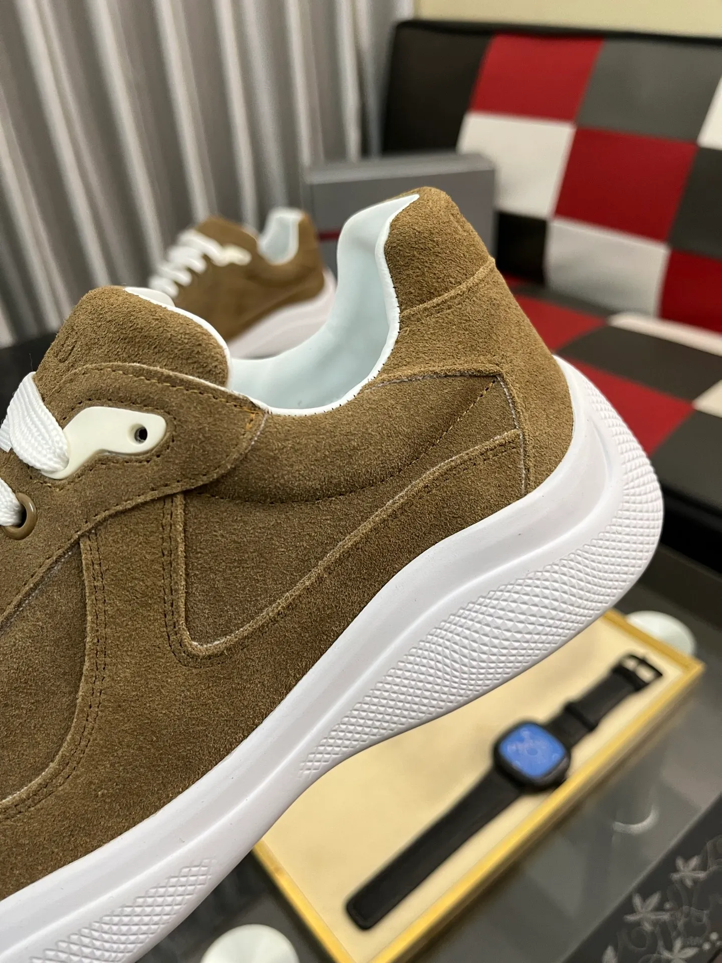 Men's shoes 💰400⌚️⌚️【PRADA】Prada casual shoes, originally developed 1:1, made of high-mercerized cowhide with imported cowhide, silk sheepskin lining, rubber outsole, comfortable and soft on the foot, size: 38-444️⃣Colors available